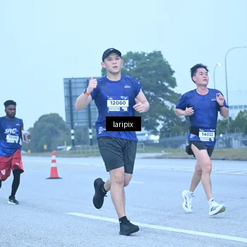 Runner Photo 7587376