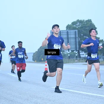 Runner Photo 7587382