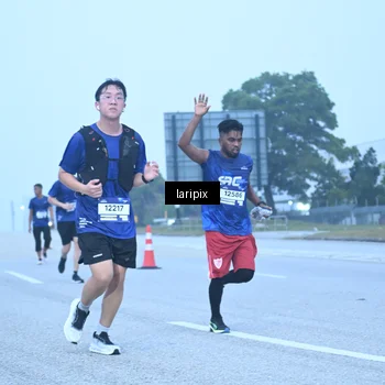 Runner Photo 7587386