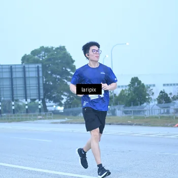 Runner Photo 7587390