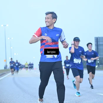 Runner Photo 7587394