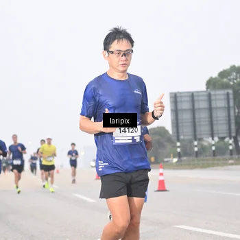 Runner Photo 7587401