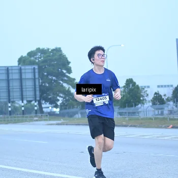 Runner Photo 7587402