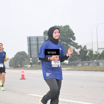 Runner Photo 7587412