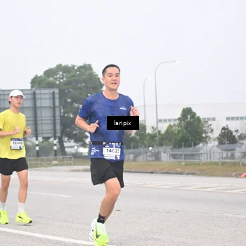 Runner Photo 7587415