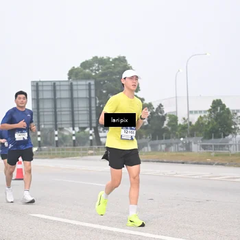 Runner Photo 7587419