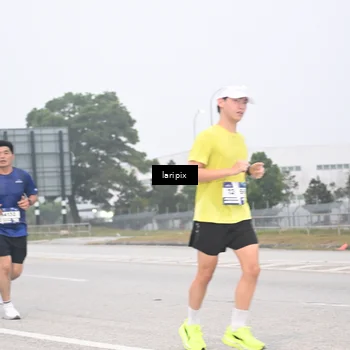 Runner Photo 7587422