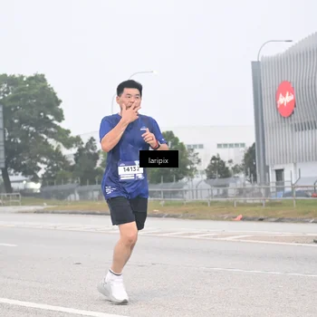Runner Photo 7587433
