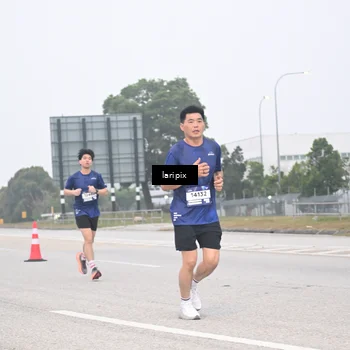 Runner Photo 7587434