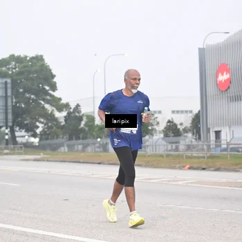 Runner Photo 7587439