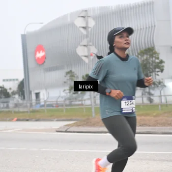 Runner Photo 7587456