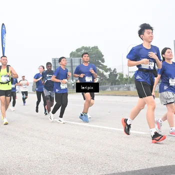 Runner Photo 7587459