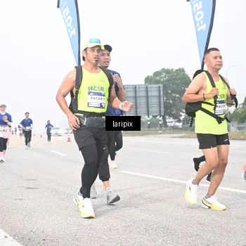 Runner Photo 7587467