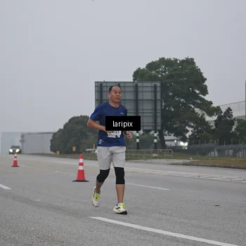 Runner Photo 7587477