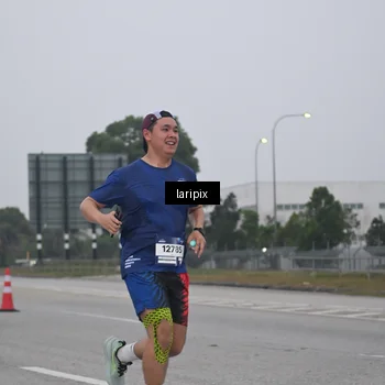 Runner Photo 7587489