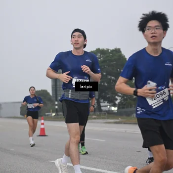 Runner Photo 7587501