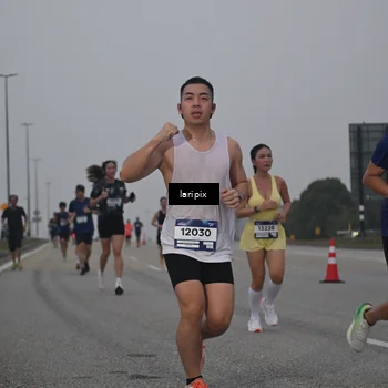 Runner Photo 7587507