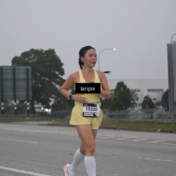 Runner Photo 7587518