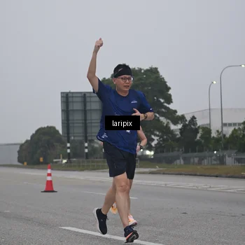 Runner Photo 7587528