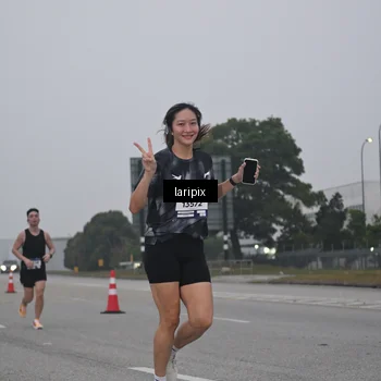 Runner Photo 7587532