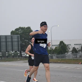 Runner Photo 7587534