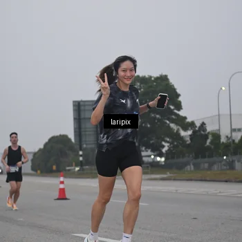 Runner Photo 7587535
