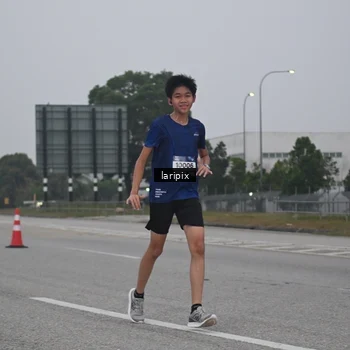Runner Photo 7587543
