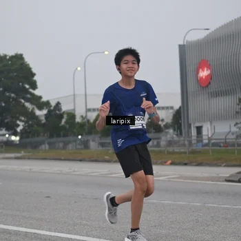 Runner Photo 7587548