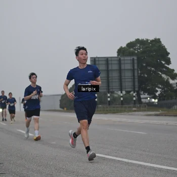Runner Photo 7587549