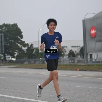 Runner Photo 7587550
