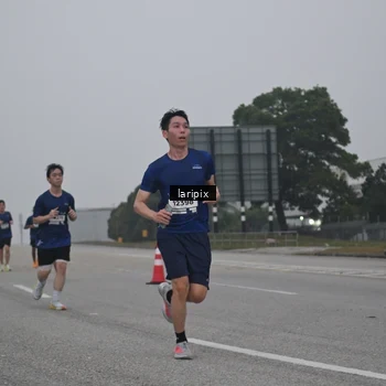 Runner Photo 7587551