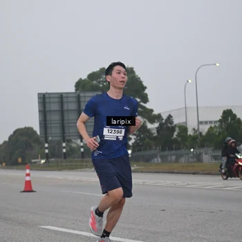 Runner Photo 7587555