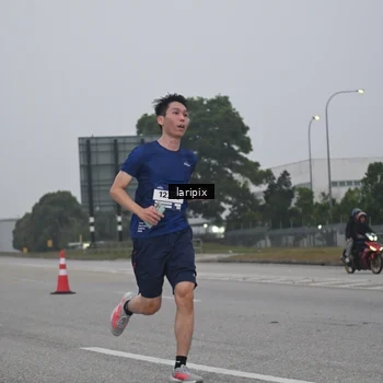 Runner Photo 7587557