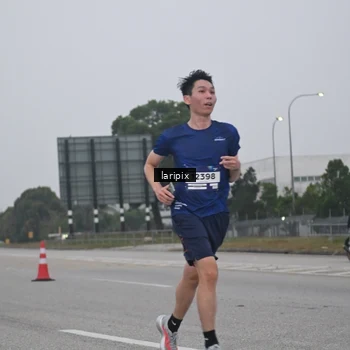 Runner Photo 7587559