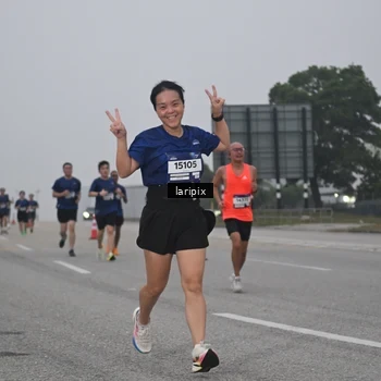 Runner Photo 7587567