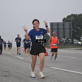 Runner Photo 7587575