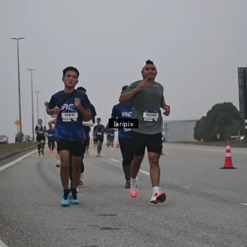 Runner Photo 7587581