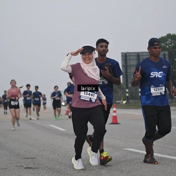 Runner Photo 7587589