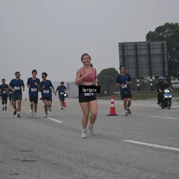 Runner Photo 7587599
