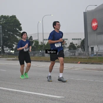 Runner Photo 7587611