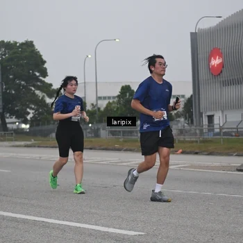 Runner Photo 7587612