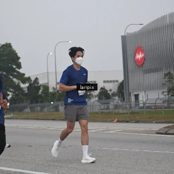 Runner Photo 7587638