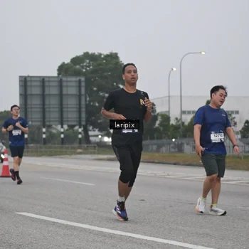 Runner Photo 7587646