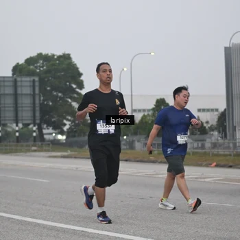 Runner Photo 7587647