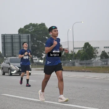 Runner Photo 7587655