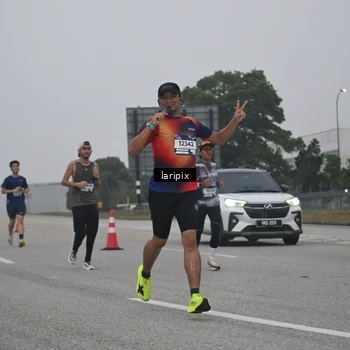 Runner Photo 7587660