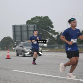 Runner Photo 7587663