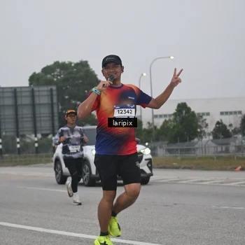 Runner Photo 7587664
