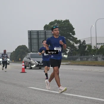 Runner Photo 7587666