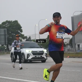 Runner Photo 7587668